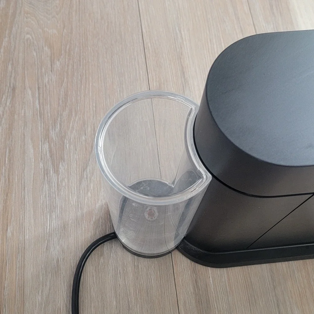 Nespresso Vertuo Next Deluxe Chrome Coffee and Espresso Maker Black GCV1